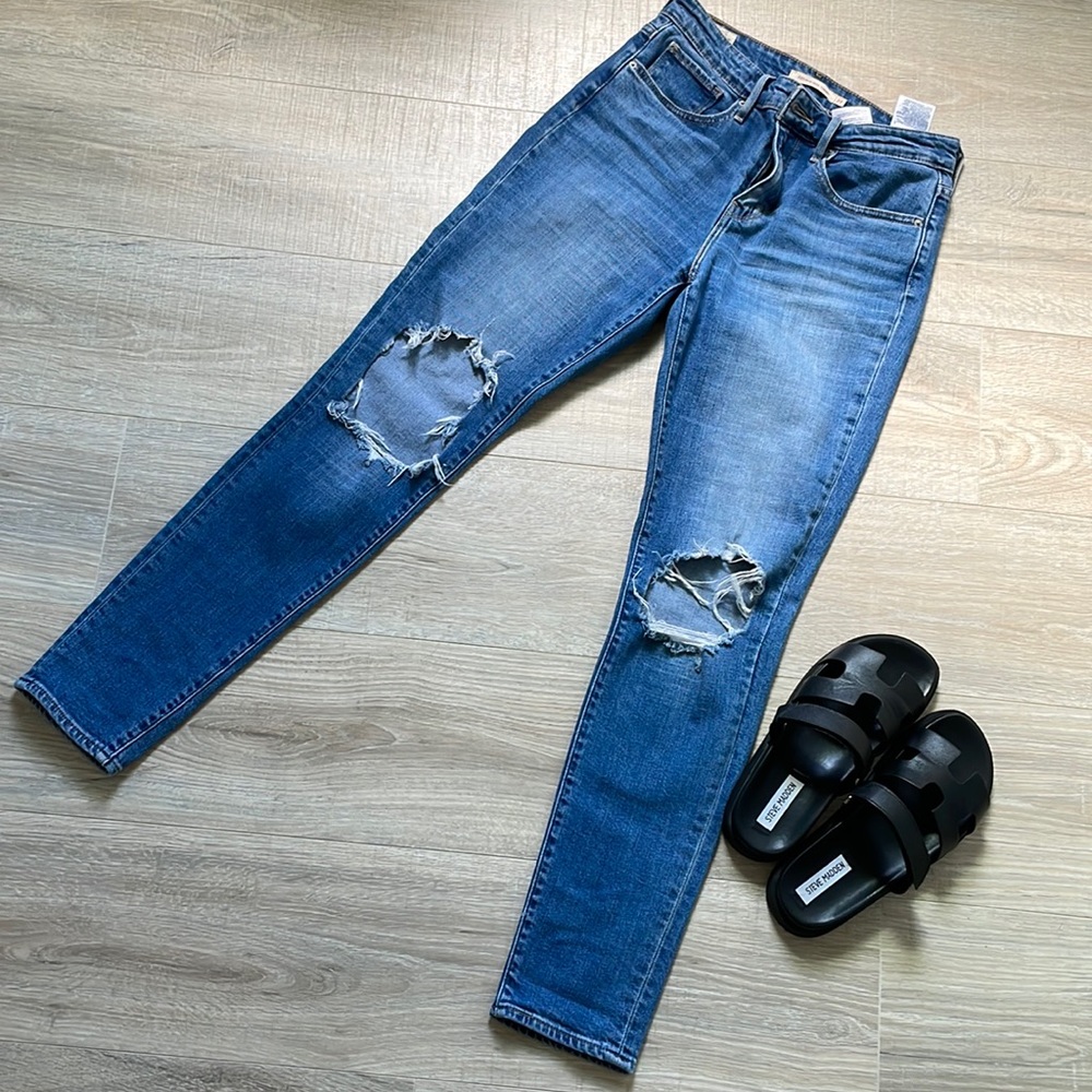Levi’s high rise